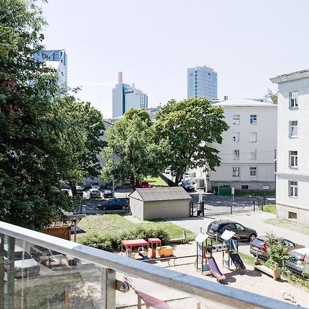 Central Apartments, Quiet With Free Parking And Ac. تالين المظهر الخارجي الصورة