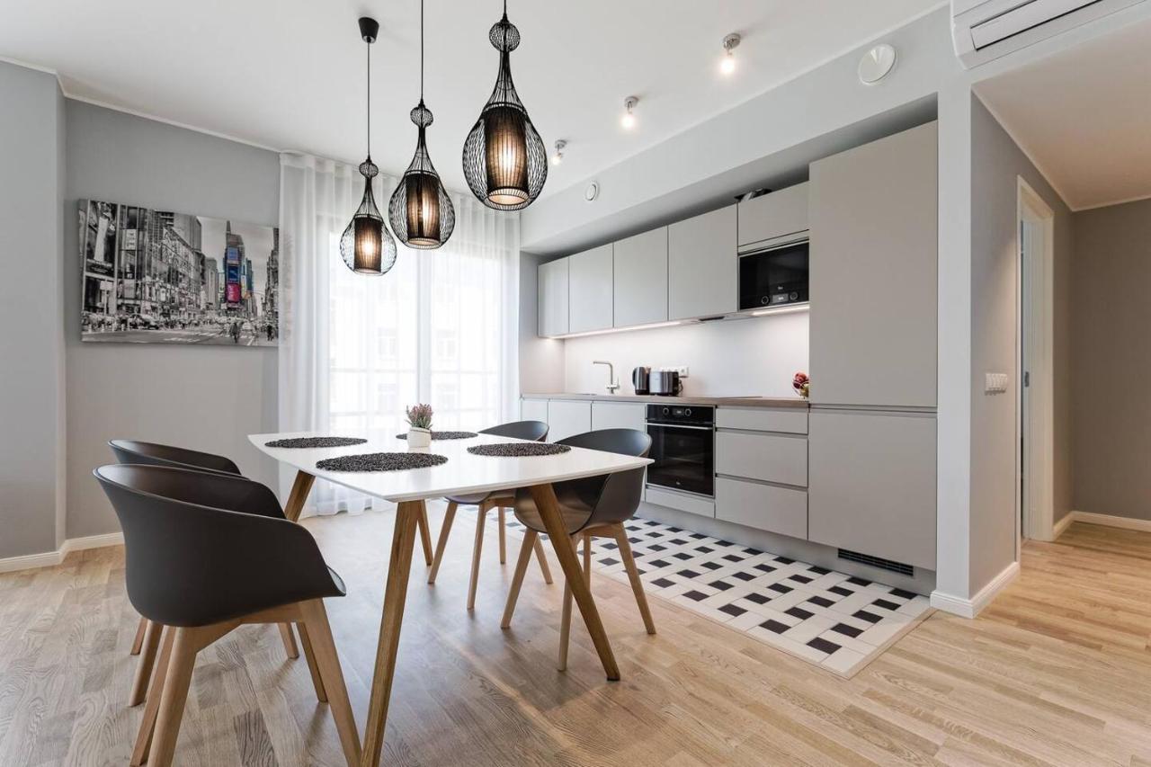 Central Apartments, Quiet With Free Parking And Ac. تالين المظهر الخارجي الصورة