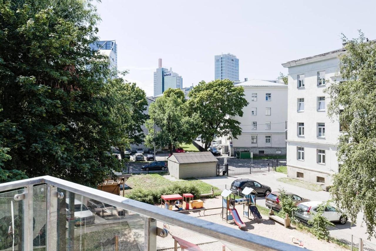 Central Apartments, Quiet With Free Parking And Ac. تالين المظهر الخارجي الصورة
