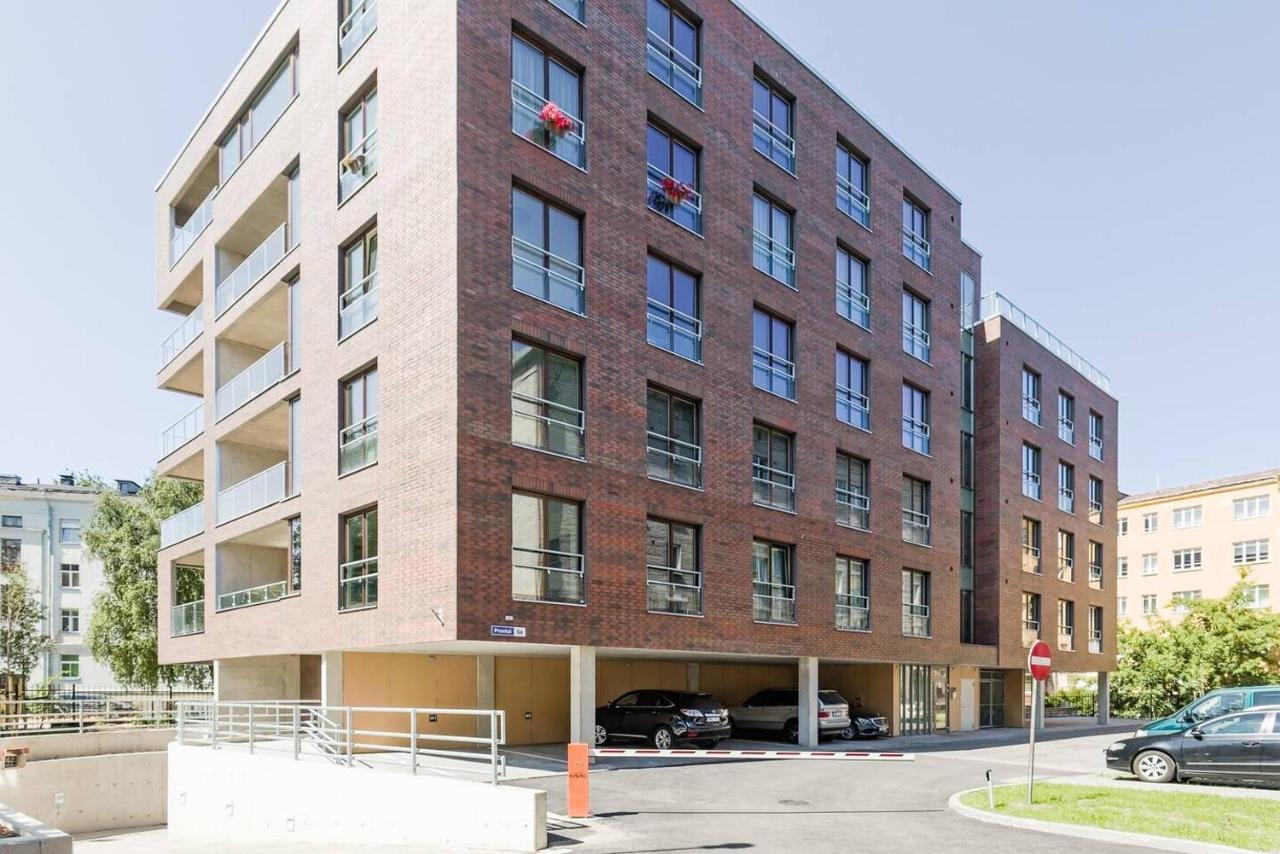 Central Apartments, Quiet With Free Parking And Ac. تالين المظهر الخارجي الصورة