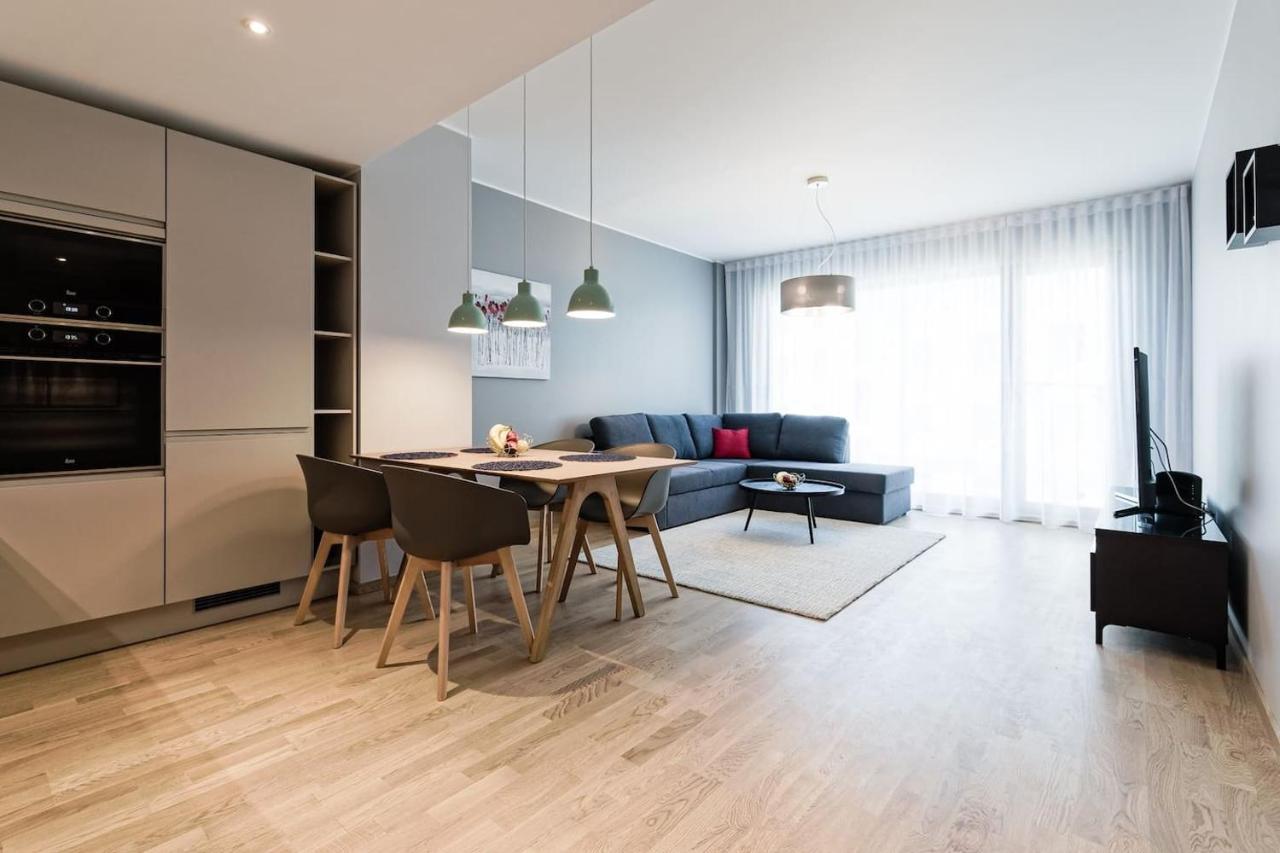 Central Apartments, Quiet With Free Parking And Ac. تالين المظهر الخارجي الصورة